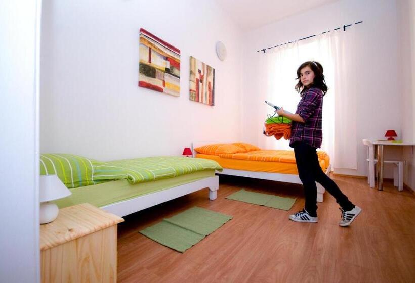 Семейный Номер, Centrálom Apartman