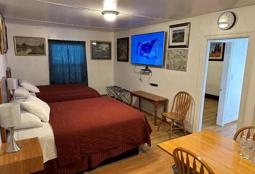 سوییت لوکس, Angeles Motel