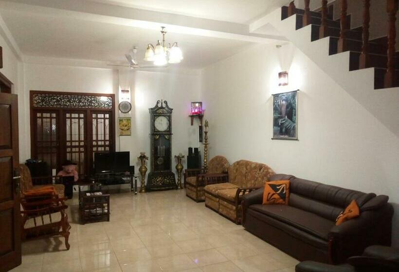 Номер Стандарт, Elephant Reach Villa Pinnawala