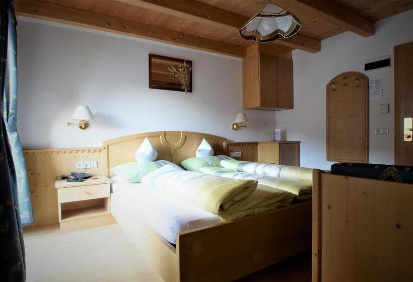 اتاق سوپریور, Pension Mirandola