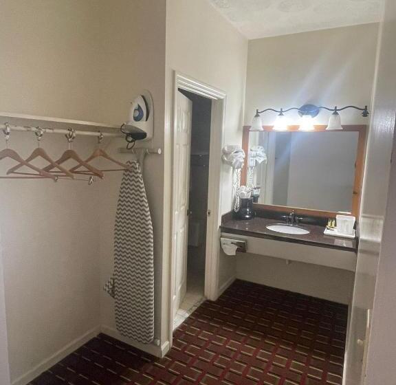 Стандартный Номер Кровать Кинг, Budgetel Inn & Suites Dillard
