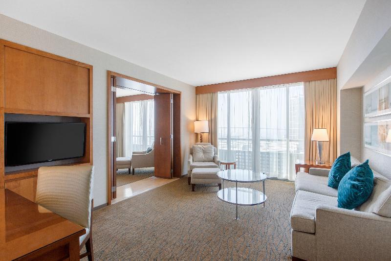 Suite Pat King, Omni San Diego
