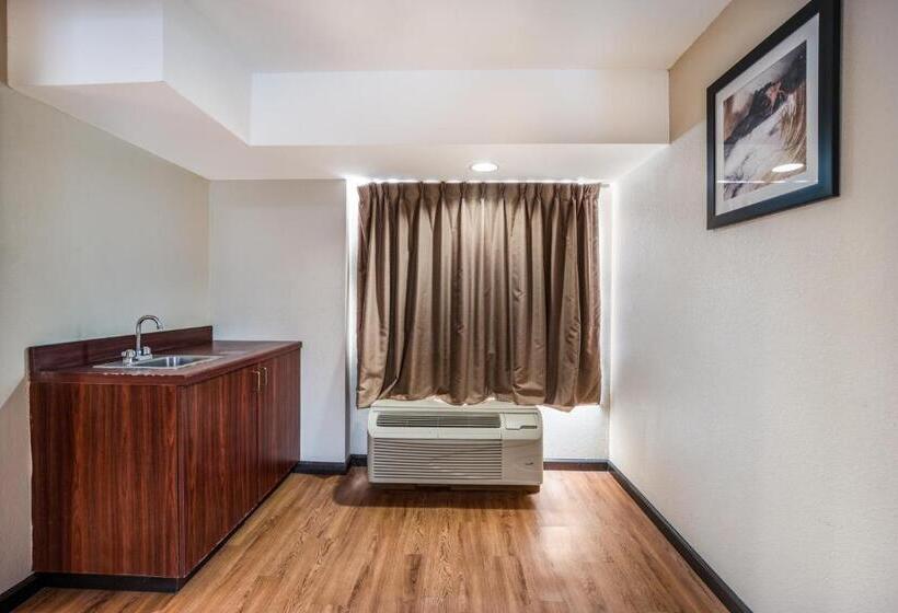 Люкс Кровать Кинг, Quality Inn & Suites Augusta Fort Eisenhower Area