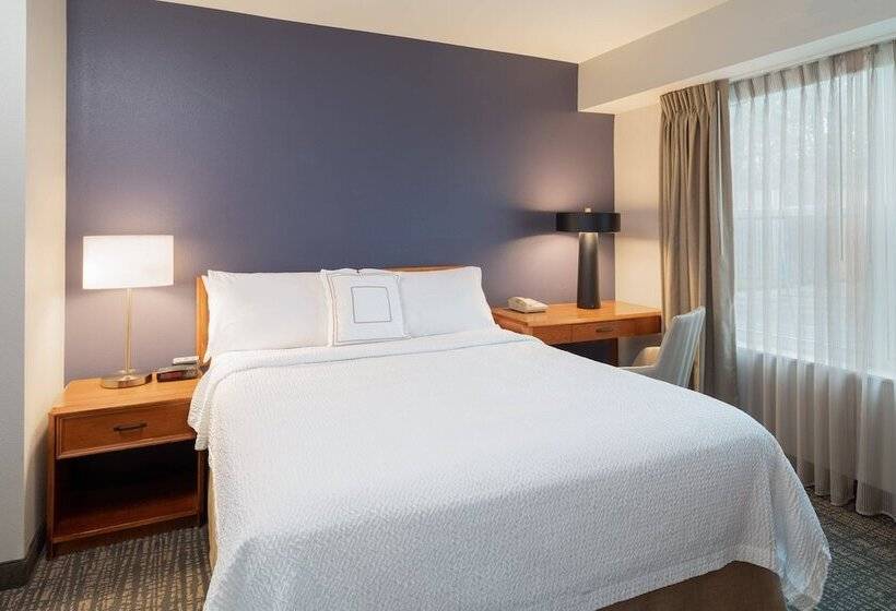 Люкс 2 Спальни, Residence Inn New Bedford Dartmouth