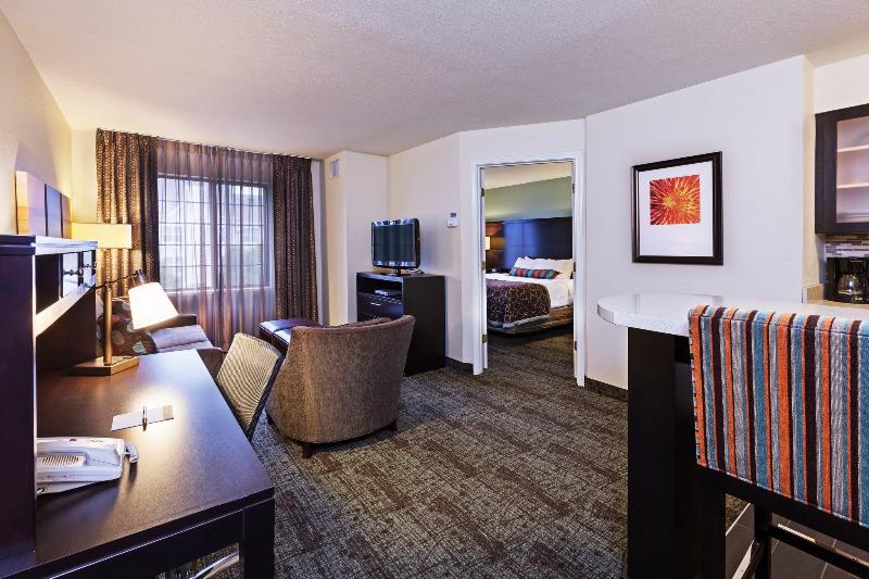سوئیت با تخت بزرگ, Staybridge Suites Tulsa Woodland Hills, An Ihg