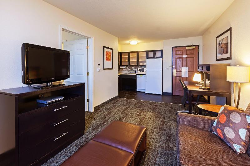سوئیت با تخت بزرگ, Staybridge Suites Tulsa Woodland Hills, An Ihg
