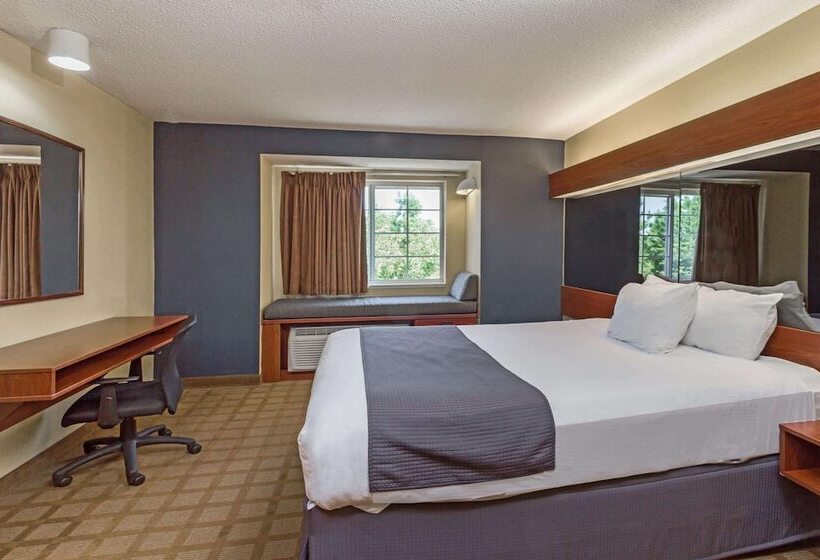 Люкс, Microtel Inn & Suites By Wyndham Hillsborough