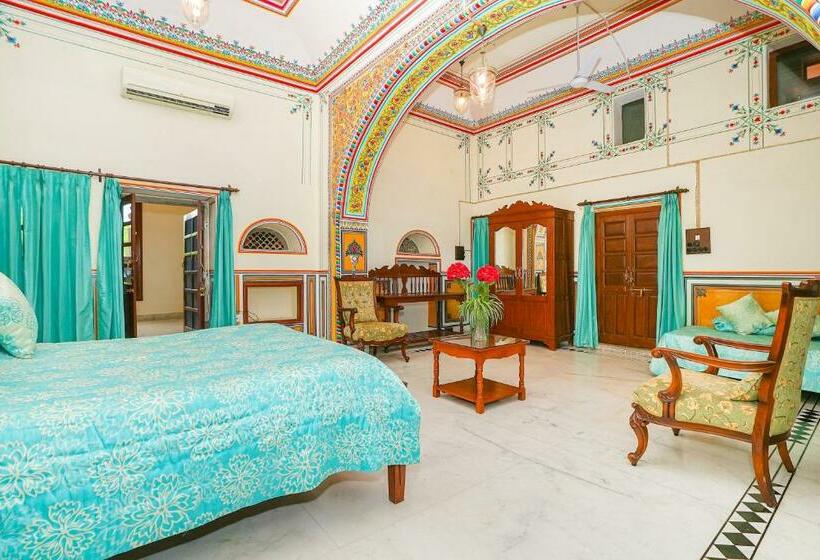 套房, Patan Mahal