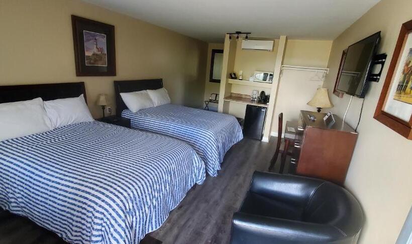 Номер Стандарт Вид на Озеро, Fair Isle Motel