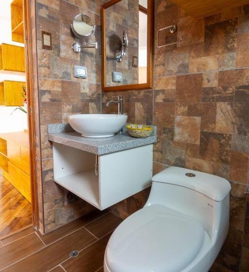 اتاق استاندارد سه نفره, Life Hotel Valle Sagrado