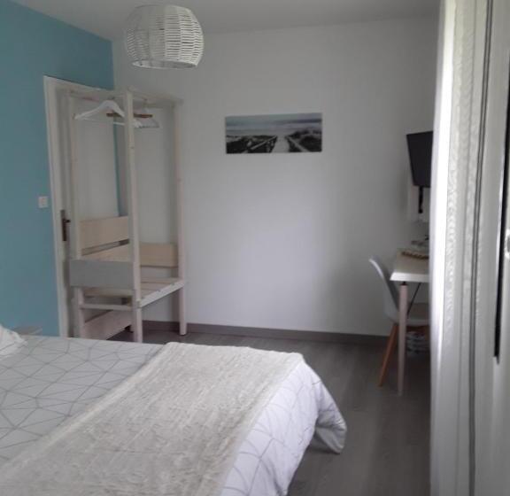Номер Стандарт, Chambres D Hôtes Les Iris