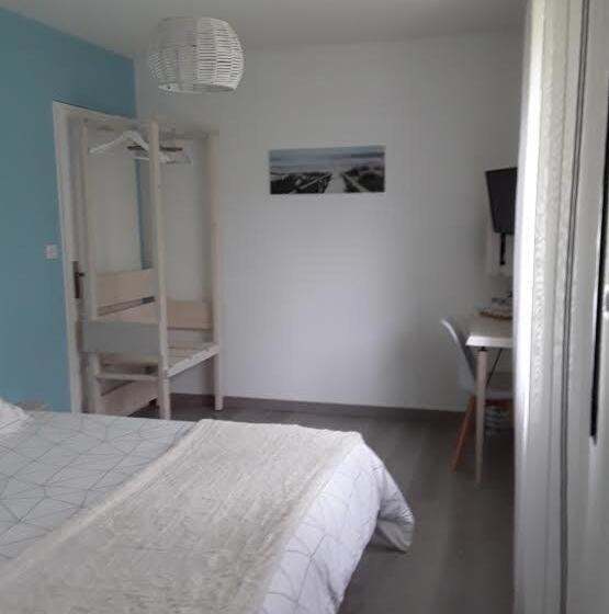 Номер Стандарт, Chambres D Hôtes Les Iris