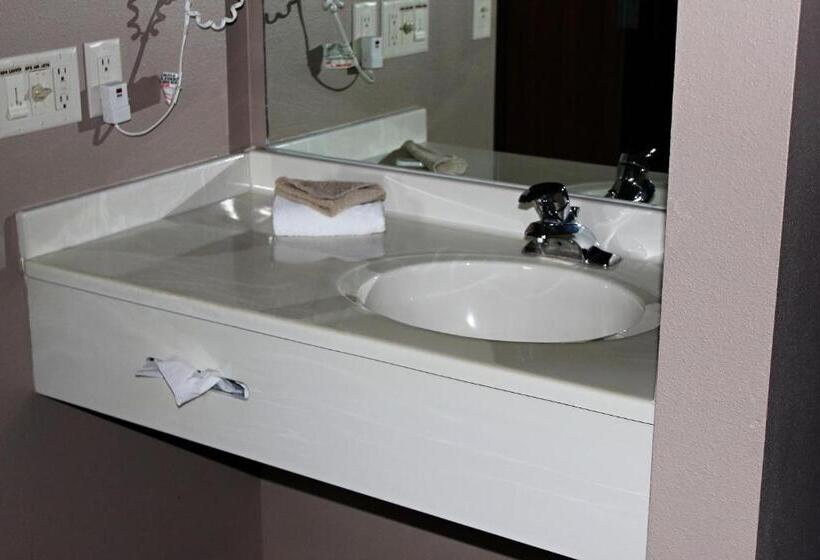 Номер Стандарт, Capri Inn & Suites   Beatrice