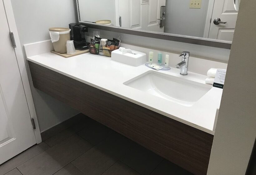 Номер Стандарт 2 Двуспальные Кровати, Quality Inn