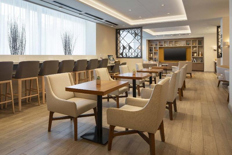 Номер Клуб, Sheraton Grand Sacramento