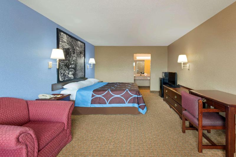 带大床的标准间, Super 8 By Wyndham San Antonio/riverwalk Area