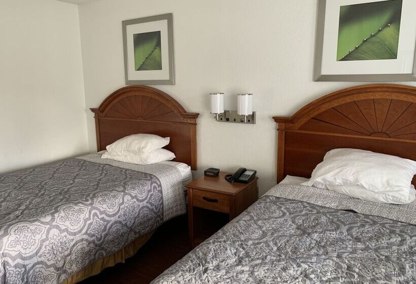 חדר סטנדרט שתי מיטות זוגיות, Travelodge Suites By Wyndham Macclenny I 10