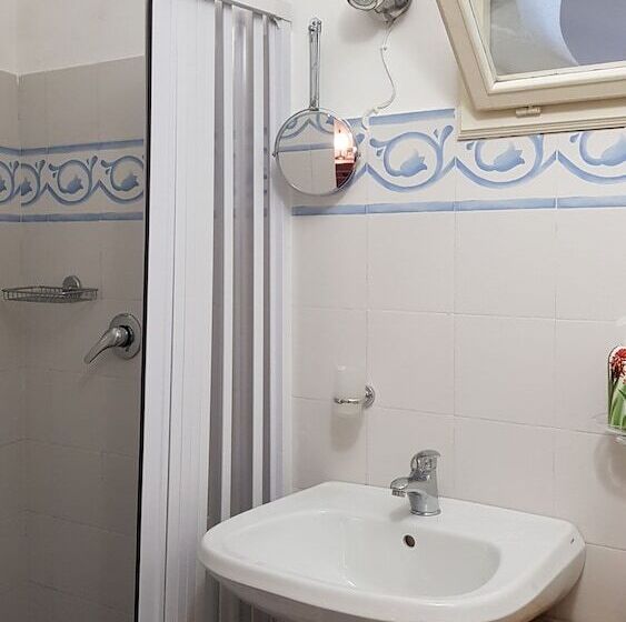 经典四人房间, B&b Le Due Corti
