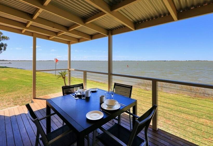 스탠다드 스튜디오, Lake Boga Caravan Park