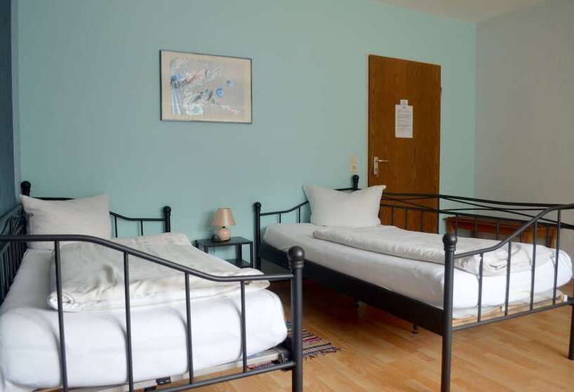 Номер Стандарт Трехместный, Gästehaus Zimmer Frei