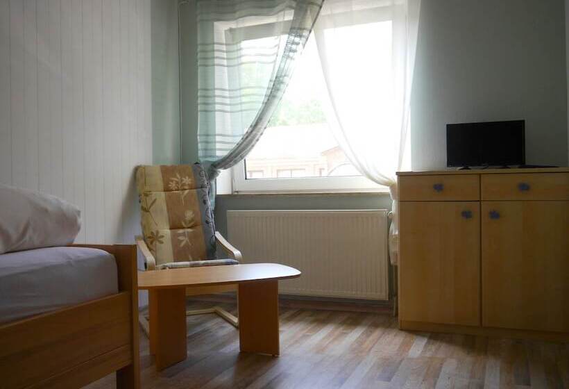 Номер Стандарт Индивидуальный, Gästehaus Zimmer Frei