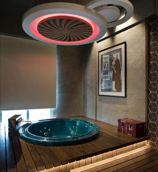 سوییت, Vangohh Eminent Hotel & Spa