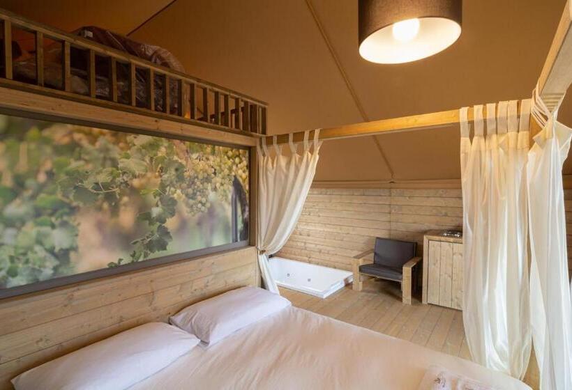 Deluxe Tent, Castello Di Serragiumenta