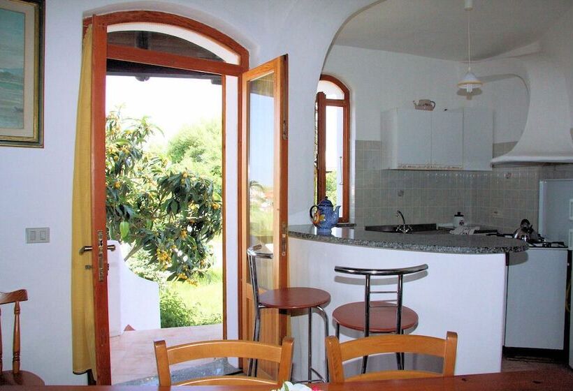 Дом 4 Спальни, Sa Fiorida Case Vacanze