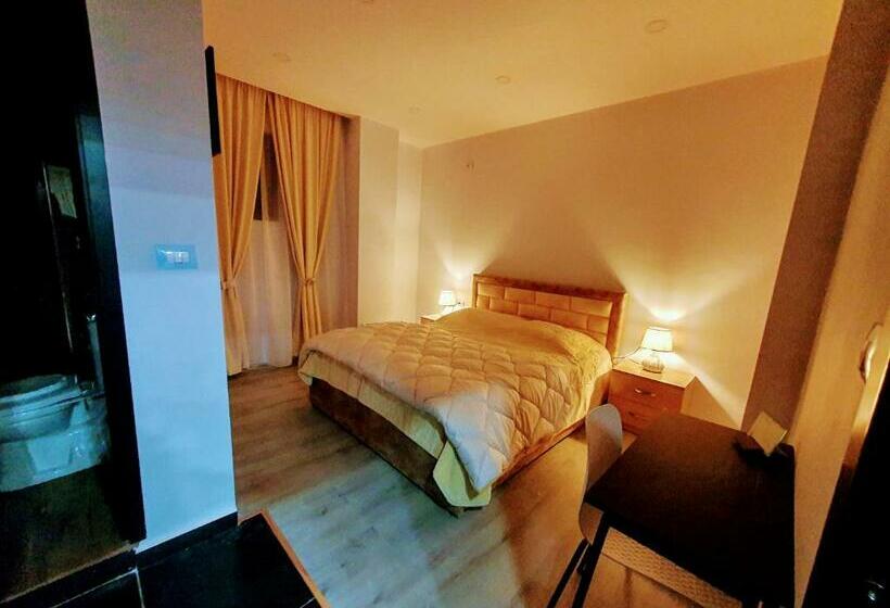 디럭스 룸, Citycenterhotel Shkoder