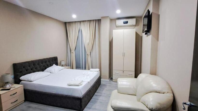 디럭스 룸, Citycenterhotel Shkoder