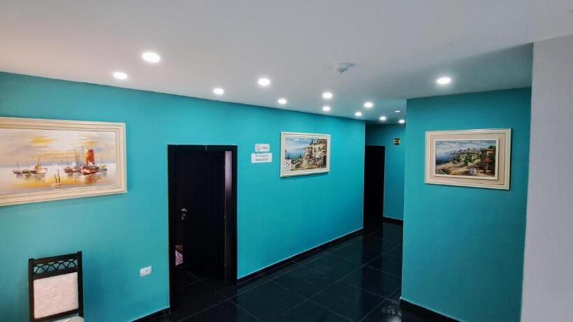 패밀리 룸 가든 전망, Citycenterhotel Shkoder