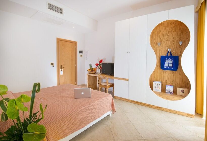 Номер Стандарт Трехместный, Joli Park Hotel   Caroli Hotels