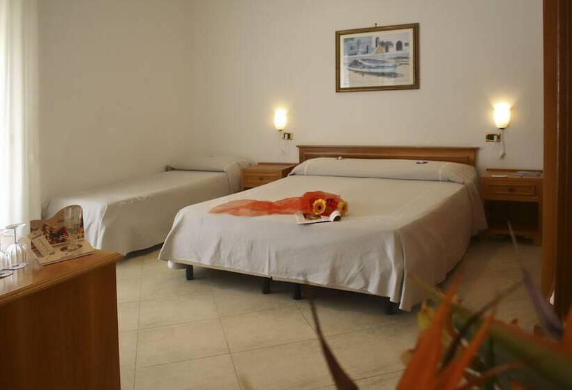 标准三人间, Joli Park Hotel   Caroli Hotels
