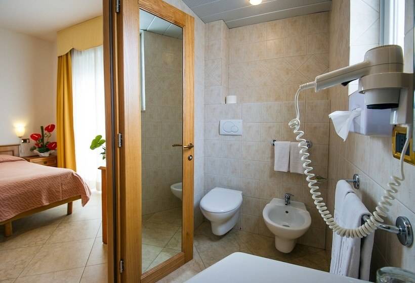 Четырехместный Номер Стандарт, Joli Park Hotel   Caroli Hotels