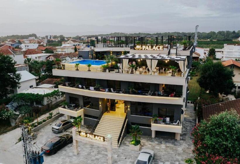 اتاق لوکس با بالکن, Am Palace