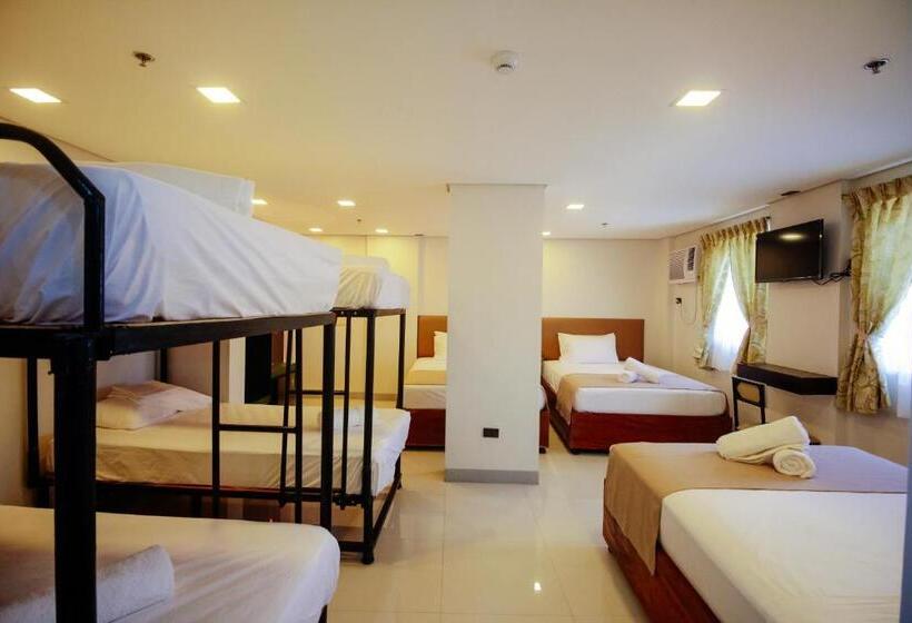 Семейный Номер, Belltower Csheli Suites Bantay   Vigan