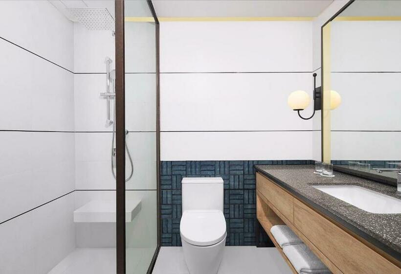 Стандартный Номер Кровать Кинг, Four Points By Sheraton Batam