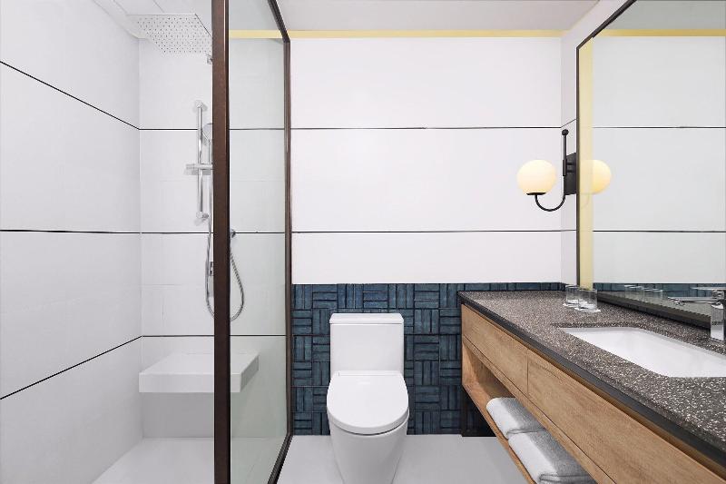 Стандартный Номер Кровать Кинг, Four Points By Sheraton Batam