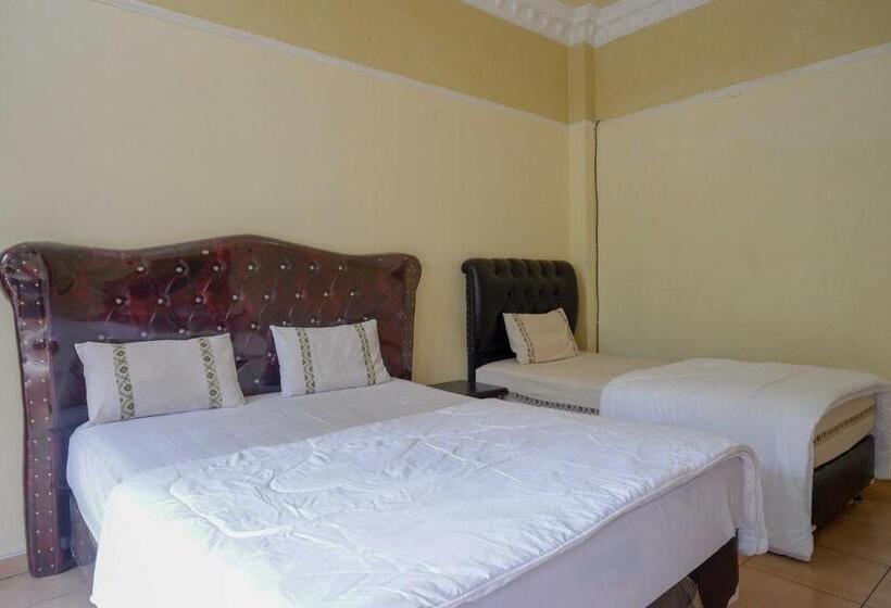家庭间, Urbanview Hotel Bergas Indah Bandungan By Reddoorz