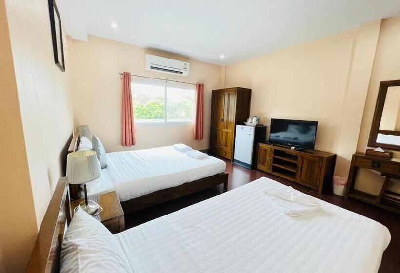 Трехместный Номер Deluxe, Baan Suan Khun Yaiy