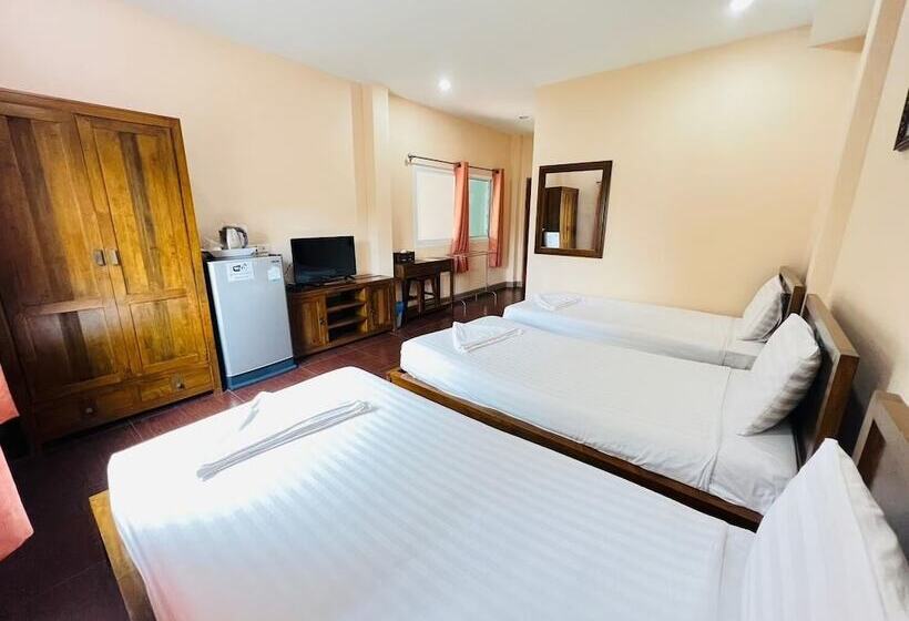 Трехместный Номер Deluxe, Baan Suan Khun Yaiy