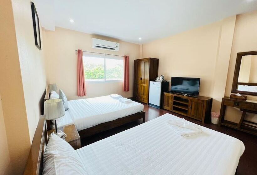 Трехместный Номер Deluxe, Baan Suan Khun Yaiy