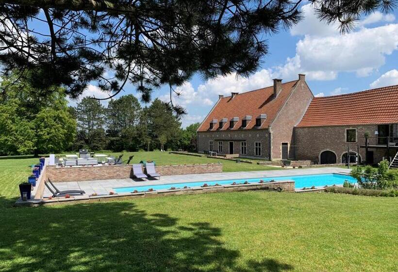 Семейный Номер, Chapeauveau Gîte   B&b   Events
