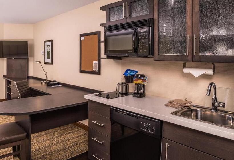 استودیوی استاندارد, Candlewood Suites   Topeka West, An Ihg