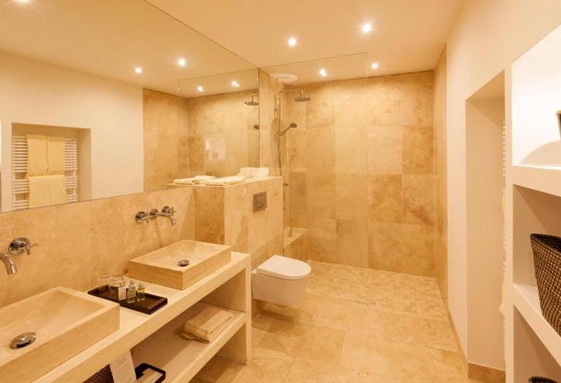 Номер Deluxe, Le Vieux Castillon