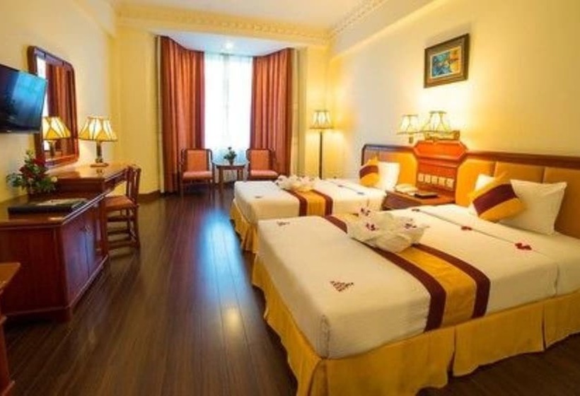 اتاق سوپریور, Phnom Penh