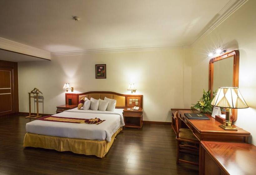 اتاق سوپریور, Phnom Penh