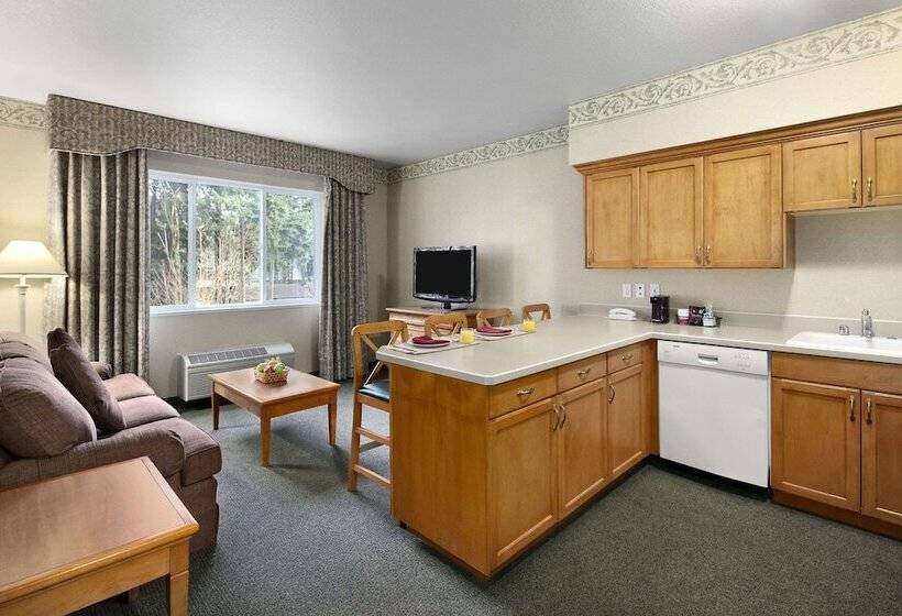 침실 2개 스위트, Ramada By Wyndham Olympia