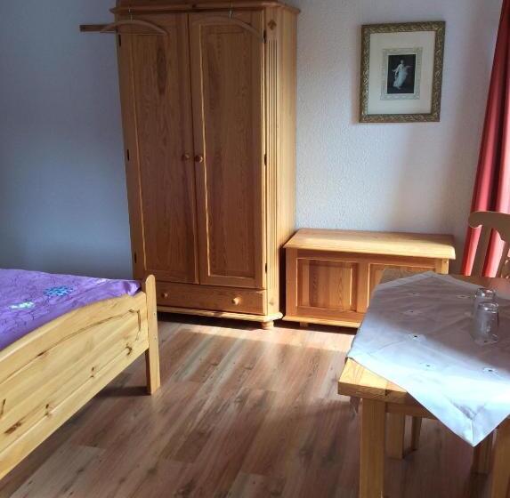 Номер Стандарт с Балконом, Landhotel Quelle