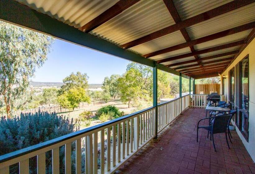 샬레, Pecan Hill Bnb